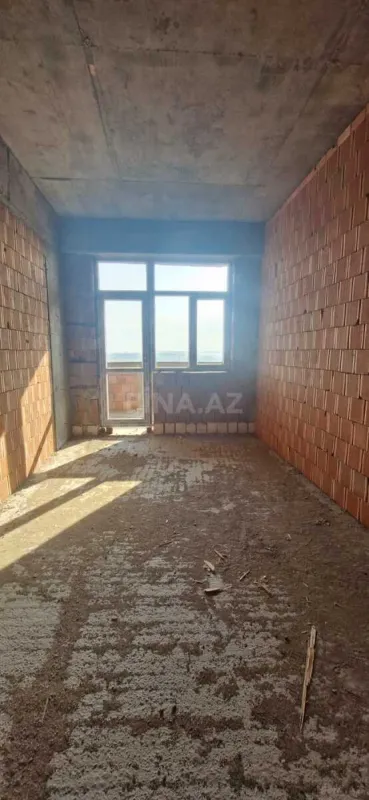 Satılır 2 otaqlı mənzil 79 m²