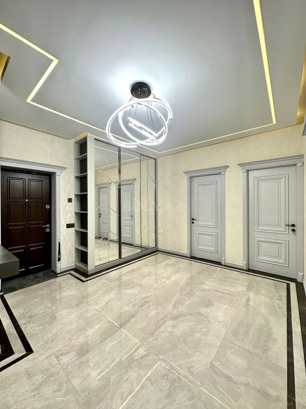 Kirayə verilir 3 otaqlı mənzil 120 m²