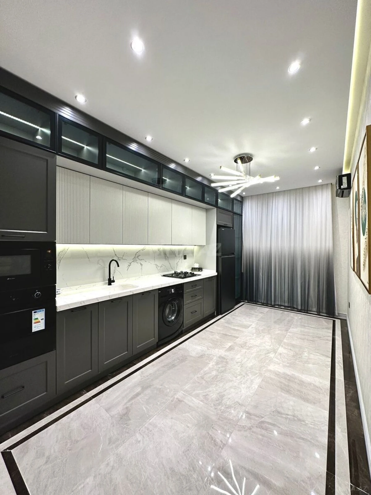 Kirayə verilir 3 otaqlı mənzil 120 m²