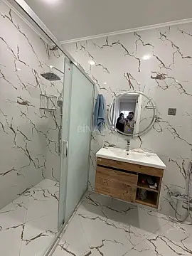 Satılır 3 otaqlı mənzil 130 m²