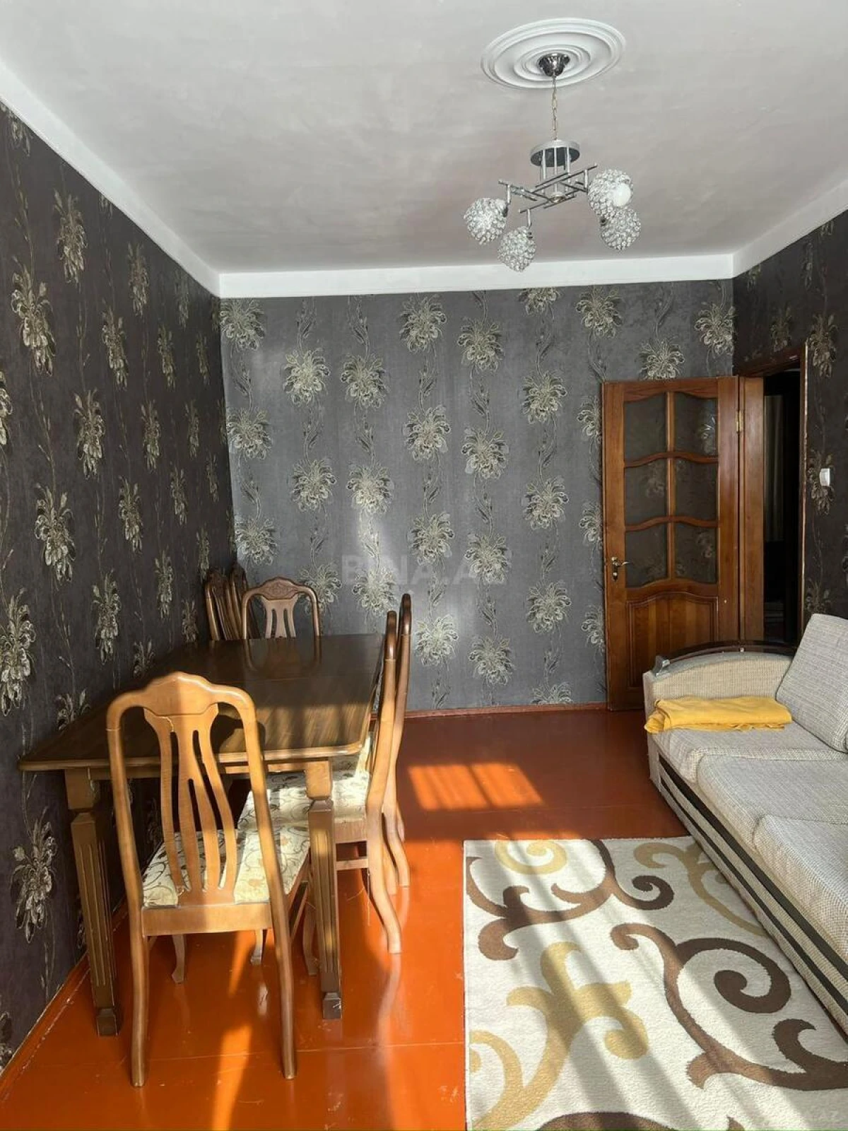 Kirayə verilir 2 otaqlı mənzil 65 m²