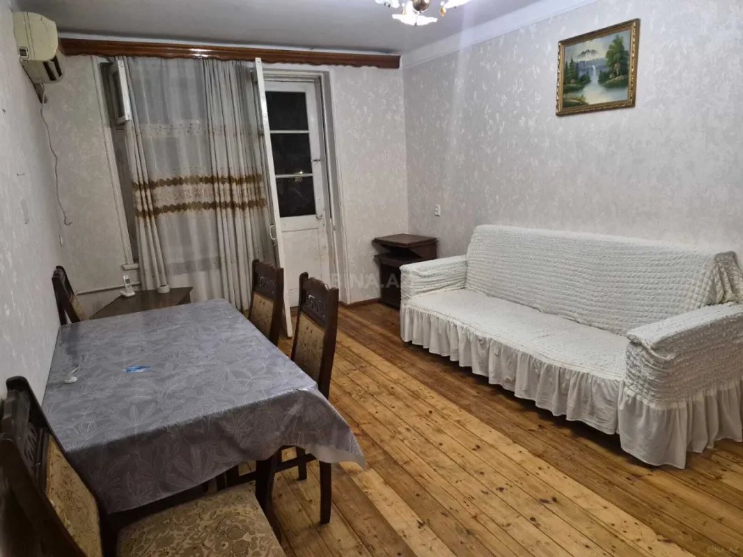 Kirayə verilir 2 otaqlı mənzil 50 m²