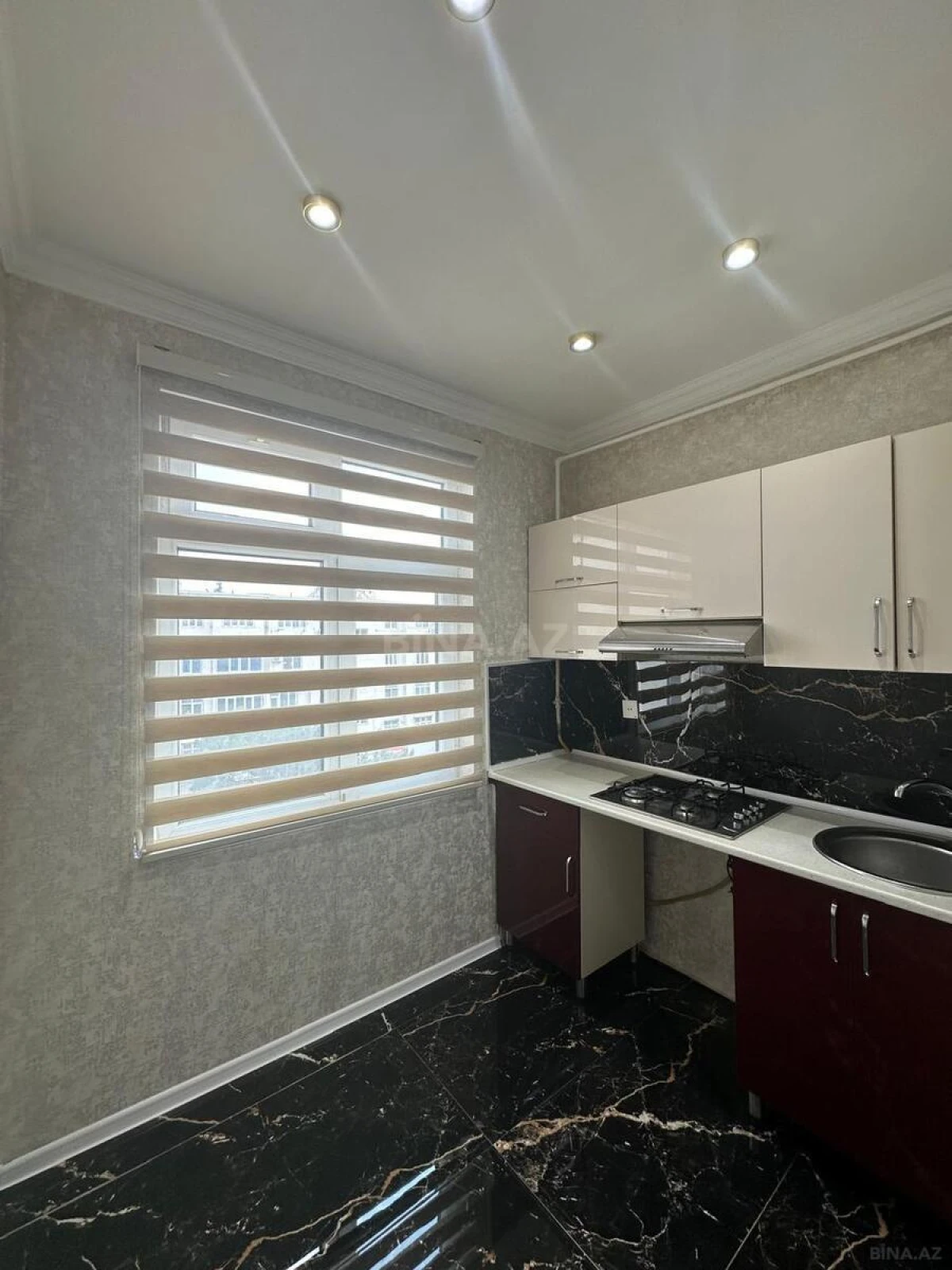 Satılır 2 otaqlı mənzil 56 m²