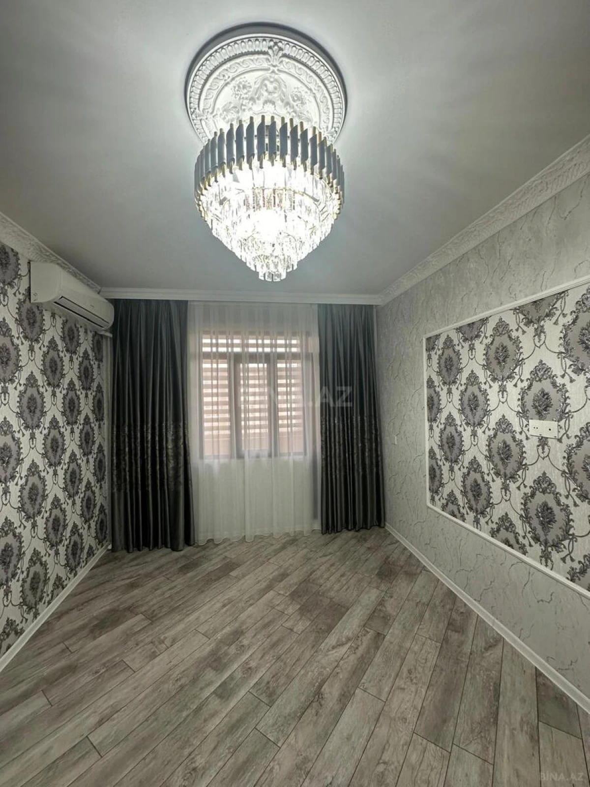 Satılır 2 otaqlı mənzil 56 m²