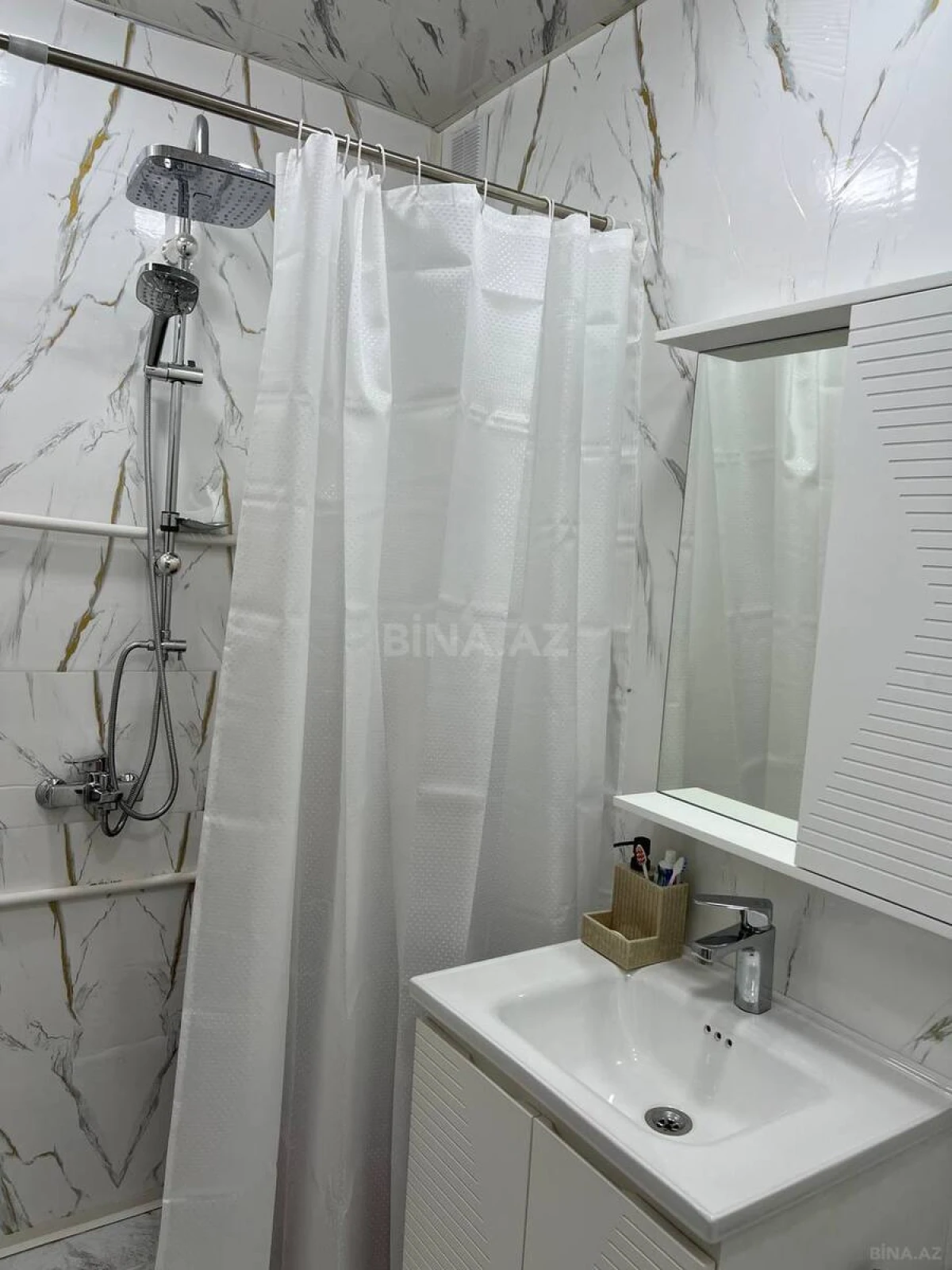Satılır 2 otaqlı mənzil 45 m²