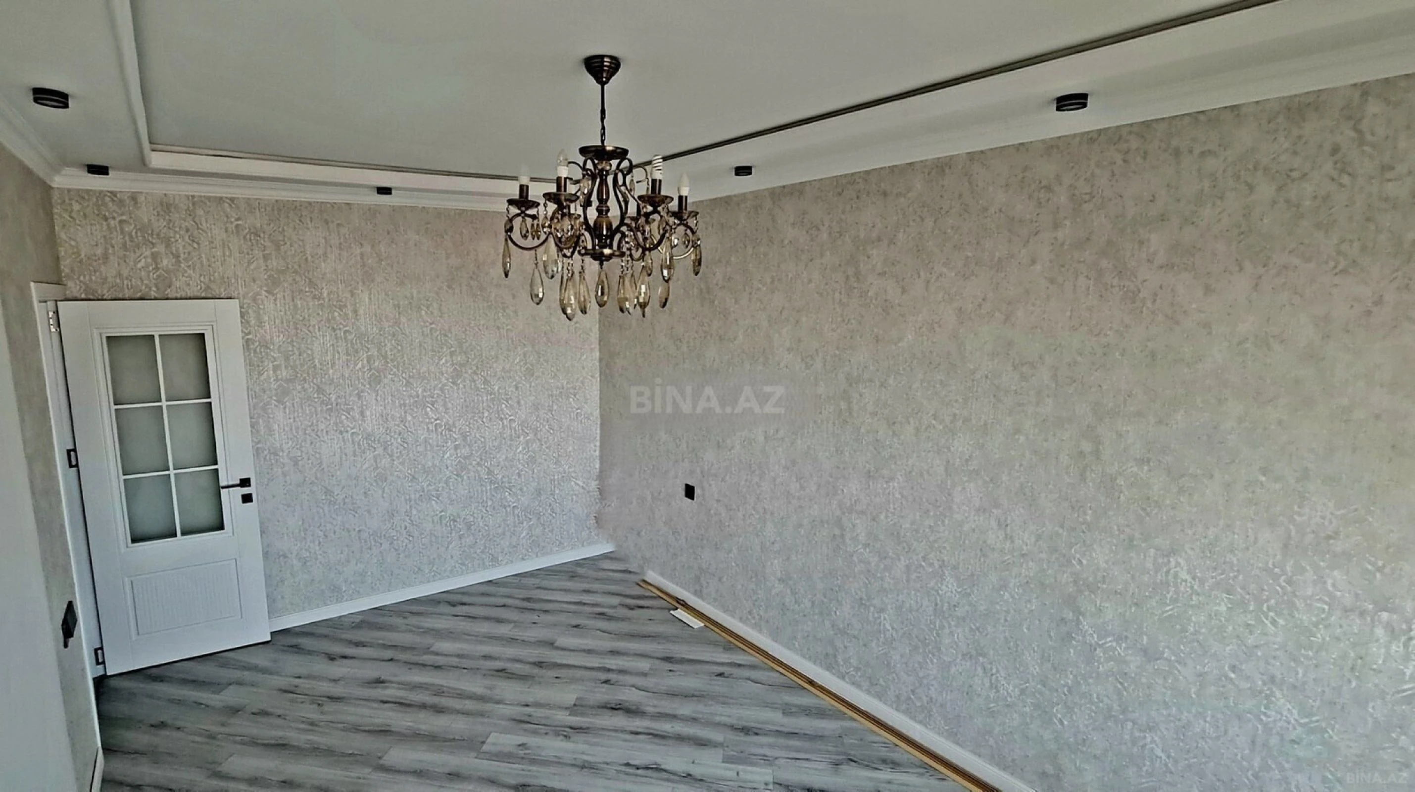 Satılır 2 otaqlı mənzil 60 m²