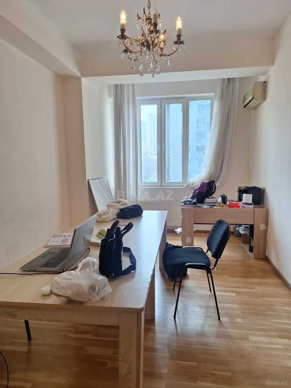 Satılır 4 otaqlı mənzil 170 m²