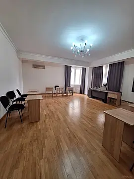 Satılır 4 otaqlı mənzil 170 m²