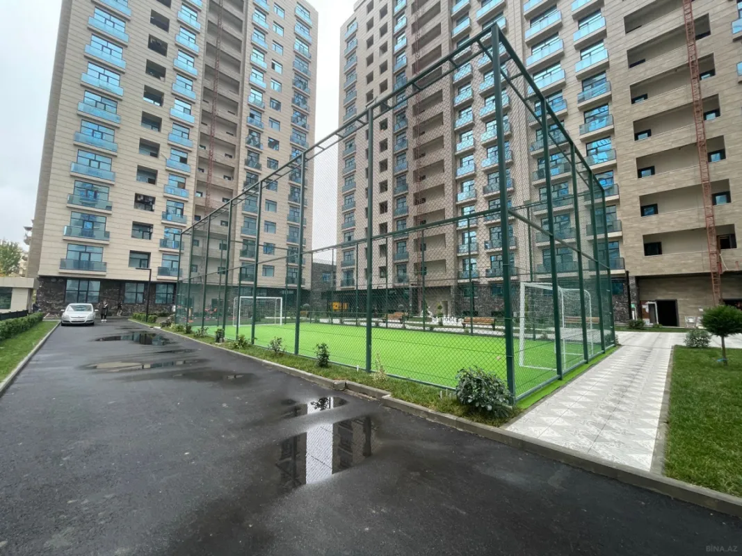 Satılır 3 otaqlı mənzil 121.3 m²