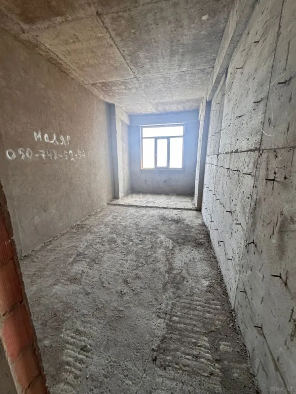 Satılır 3 otaqlı mənzil 152 m²