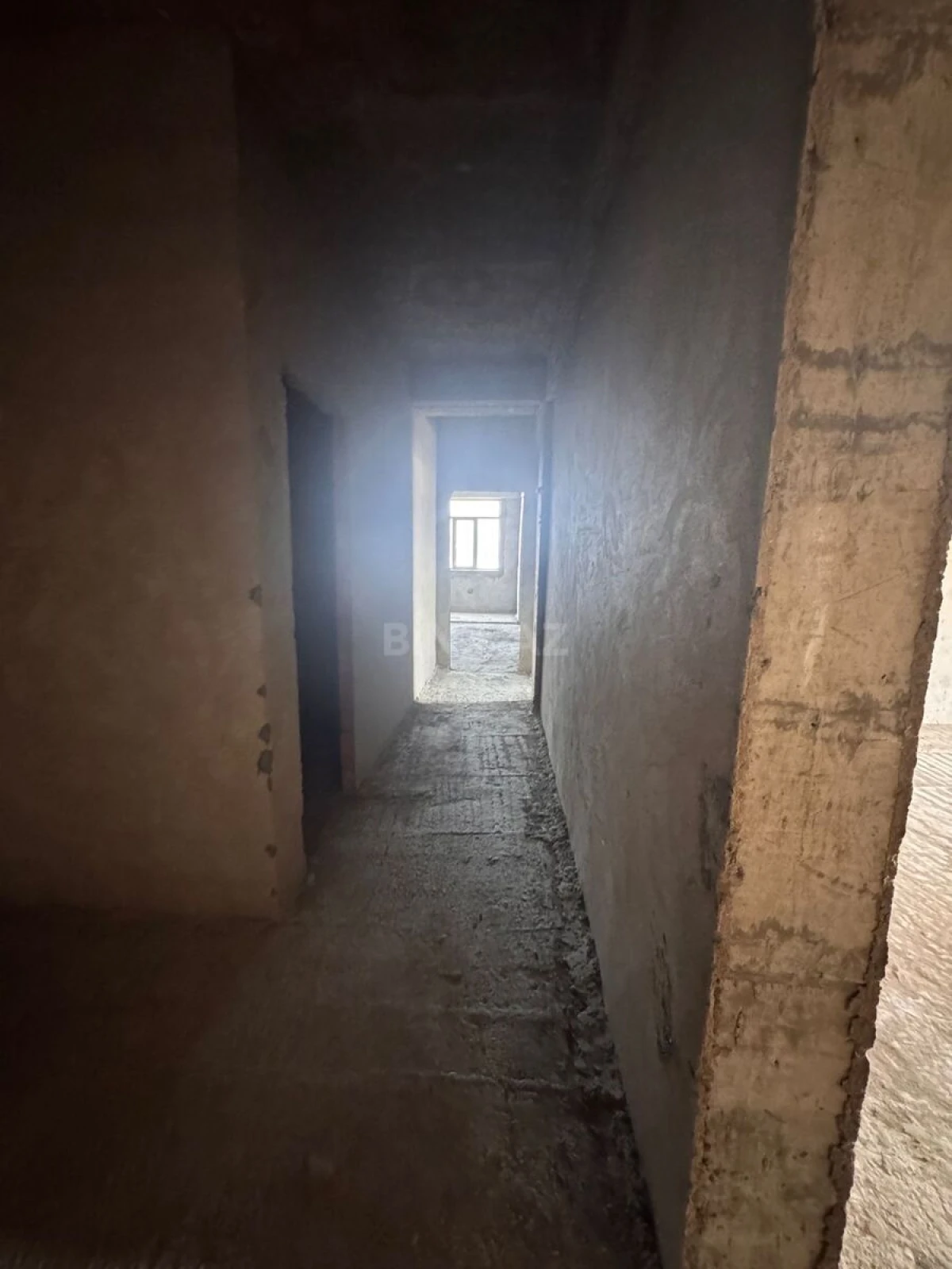 Satılır 3 otaqlı mənzil 152 m²