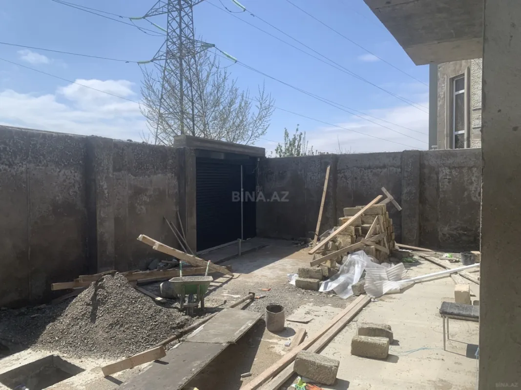Satılır 4 otaqlı həyət evi 210 m²