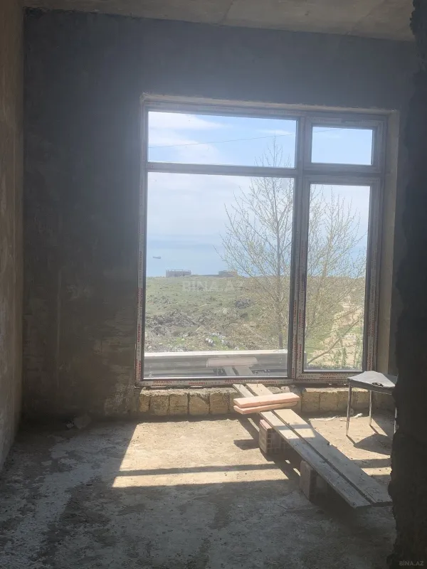 Satılır 4 otaqlı həyət evi 210 m²