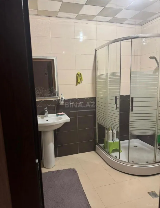 Satılır 3 otaqlı mənzil 110 m²