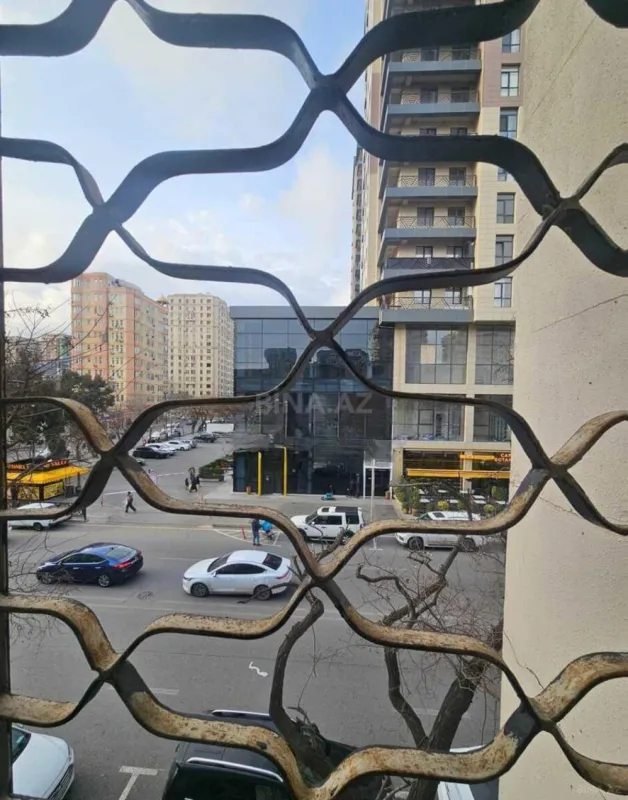 Satılır 3 otaqlı mənzil 80 m²