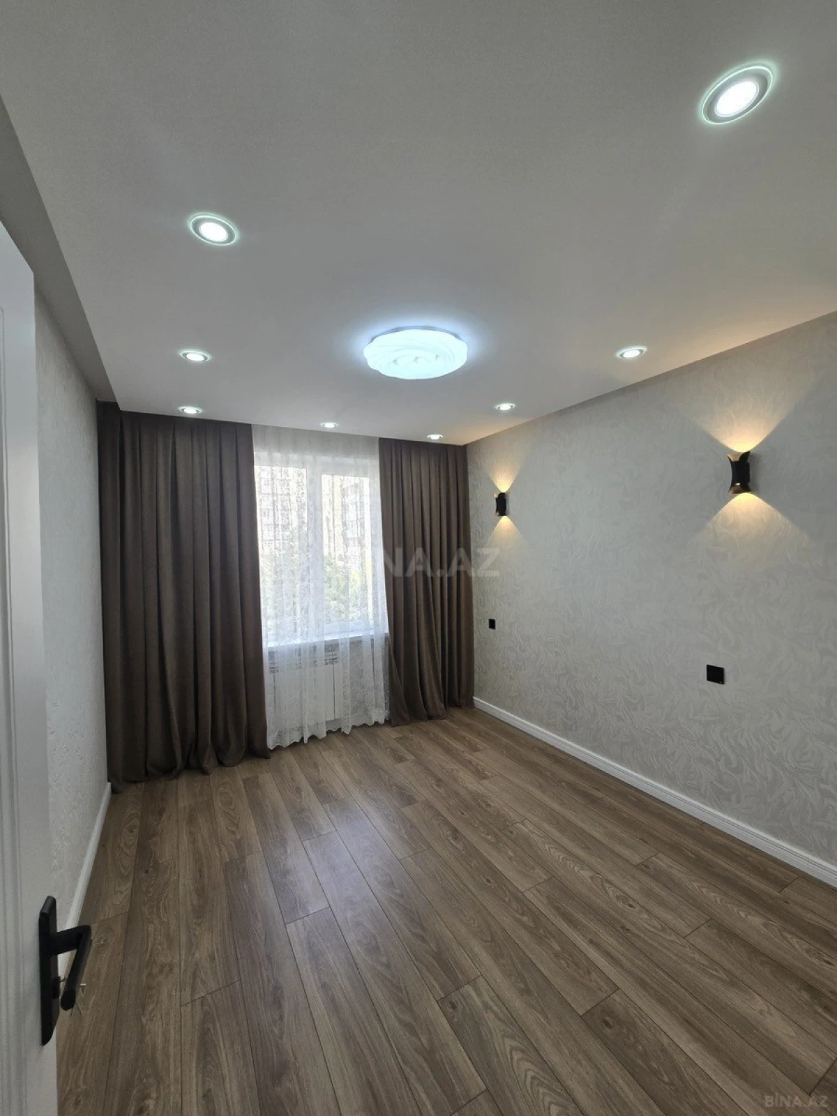Satılır 3 otaqlı mənzil 60 m²