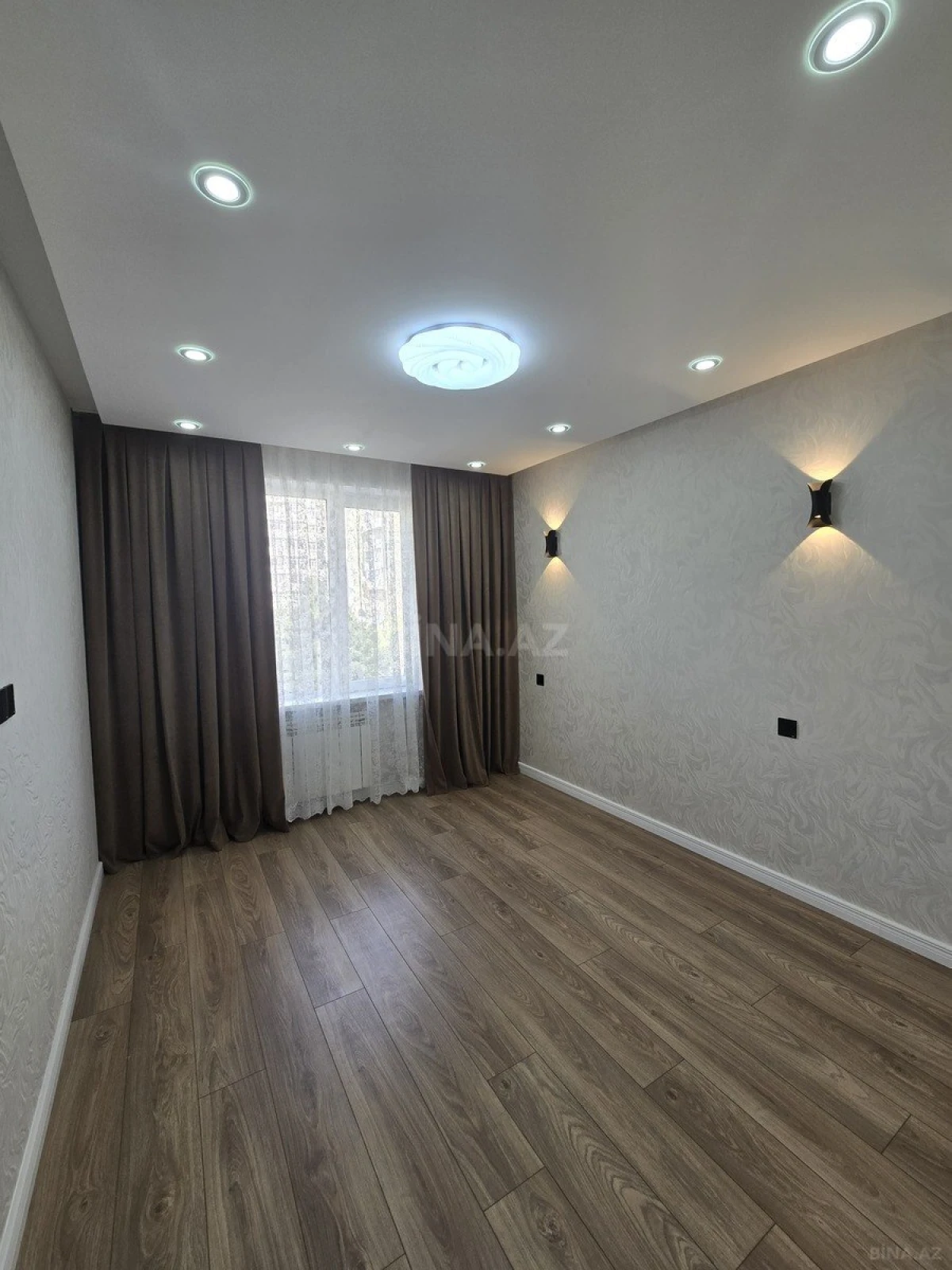 Satılır 3 otaqlı mənzil 60 m²