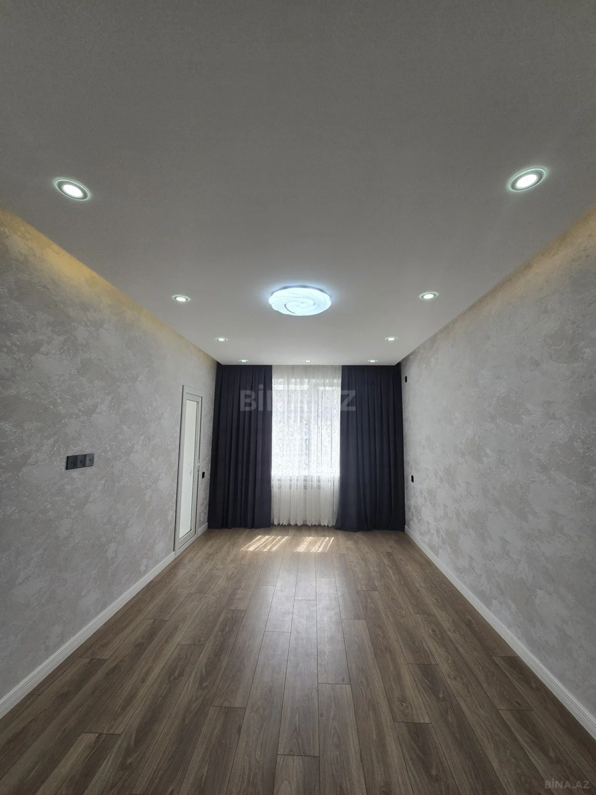 Satılır 3 otaqlı mənzil 60 m²