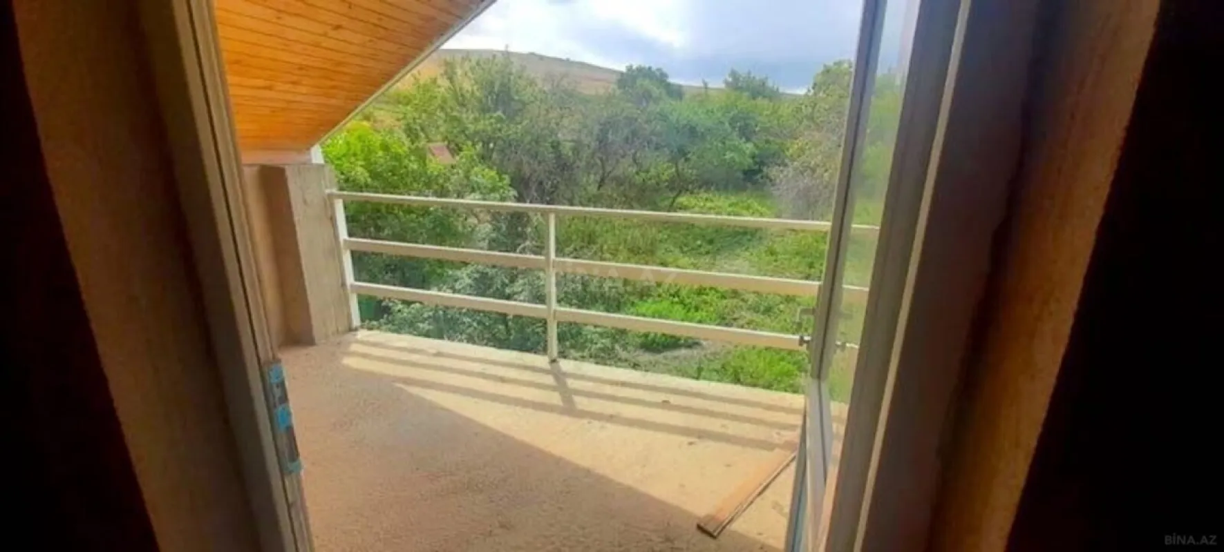 Satılır 4 otaqlı həyət evi 160 m²