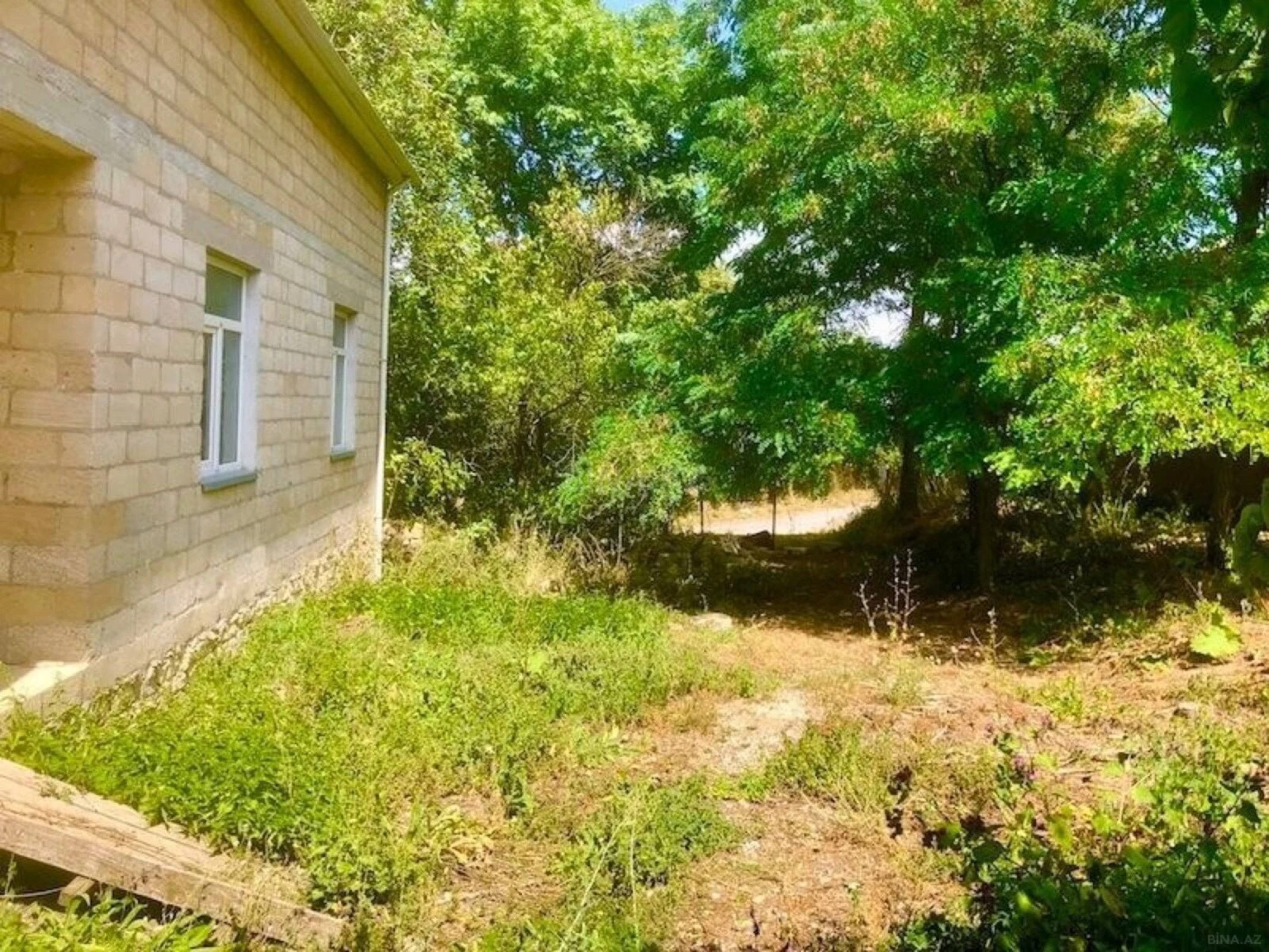 Satılır 4 otaqlı həyət evi 160 m²