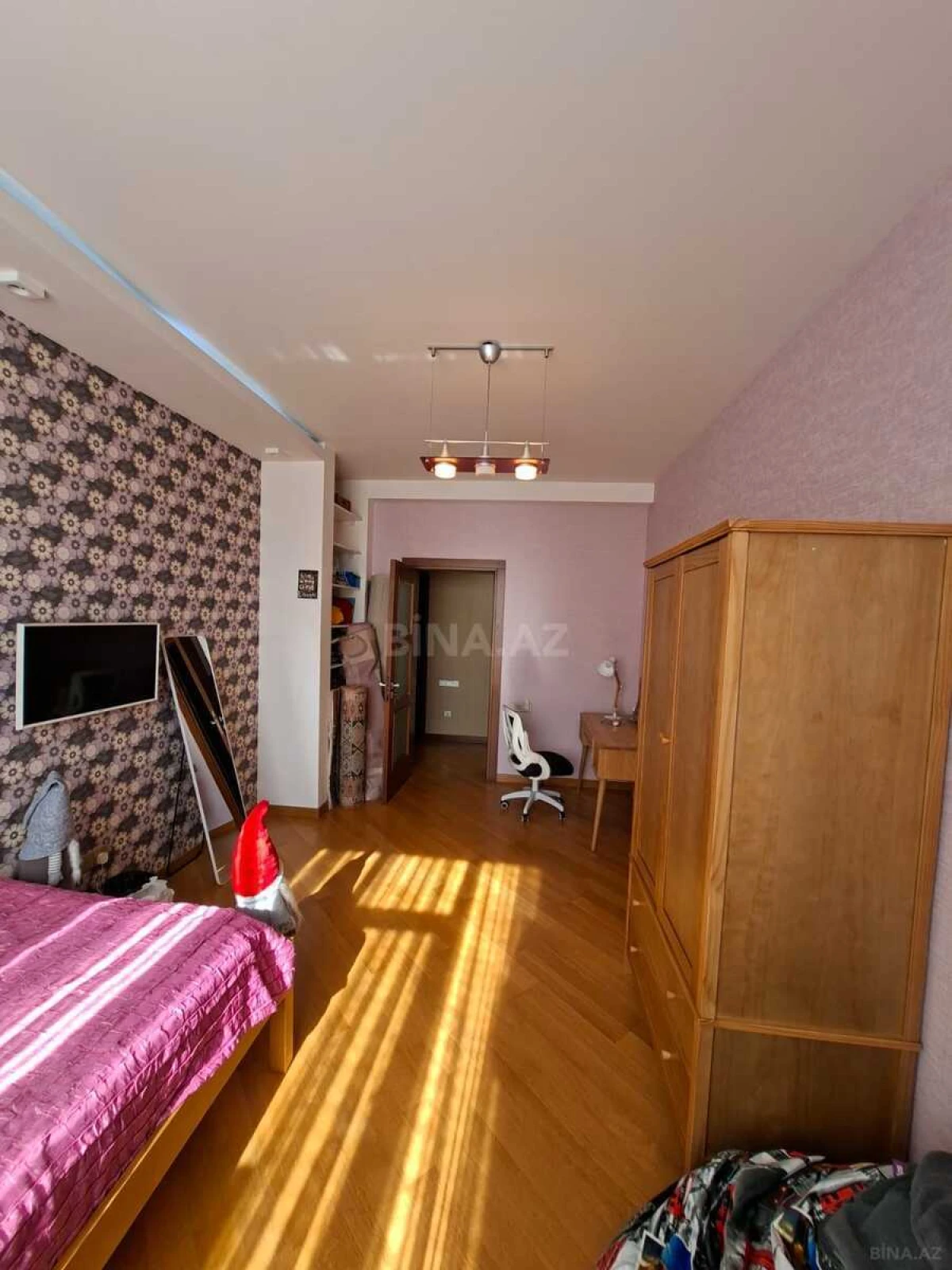 Satılır 4 otaqlı mənzil 159 m²