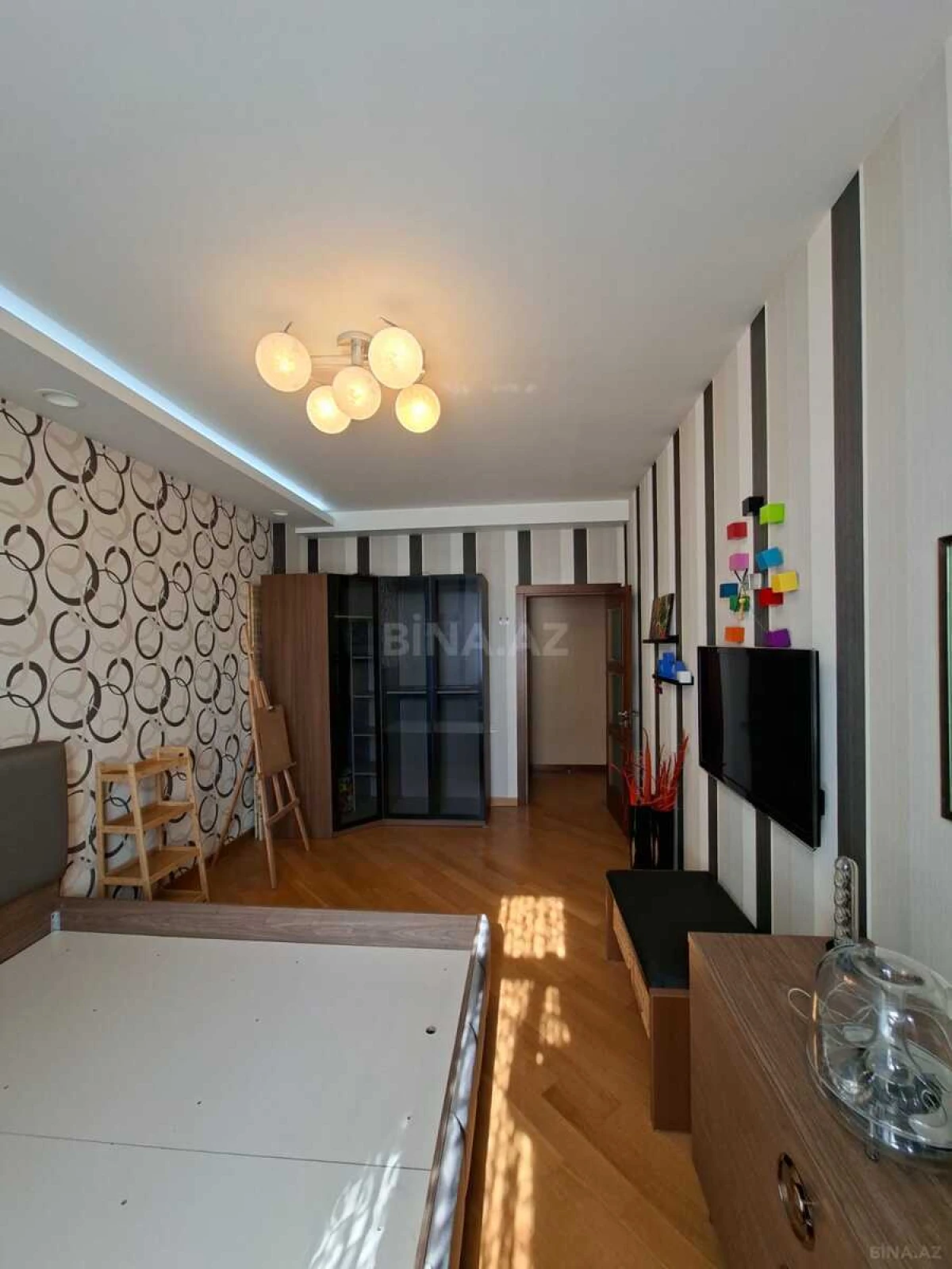 Satılır 4 otaqlı mənzil 159 m²