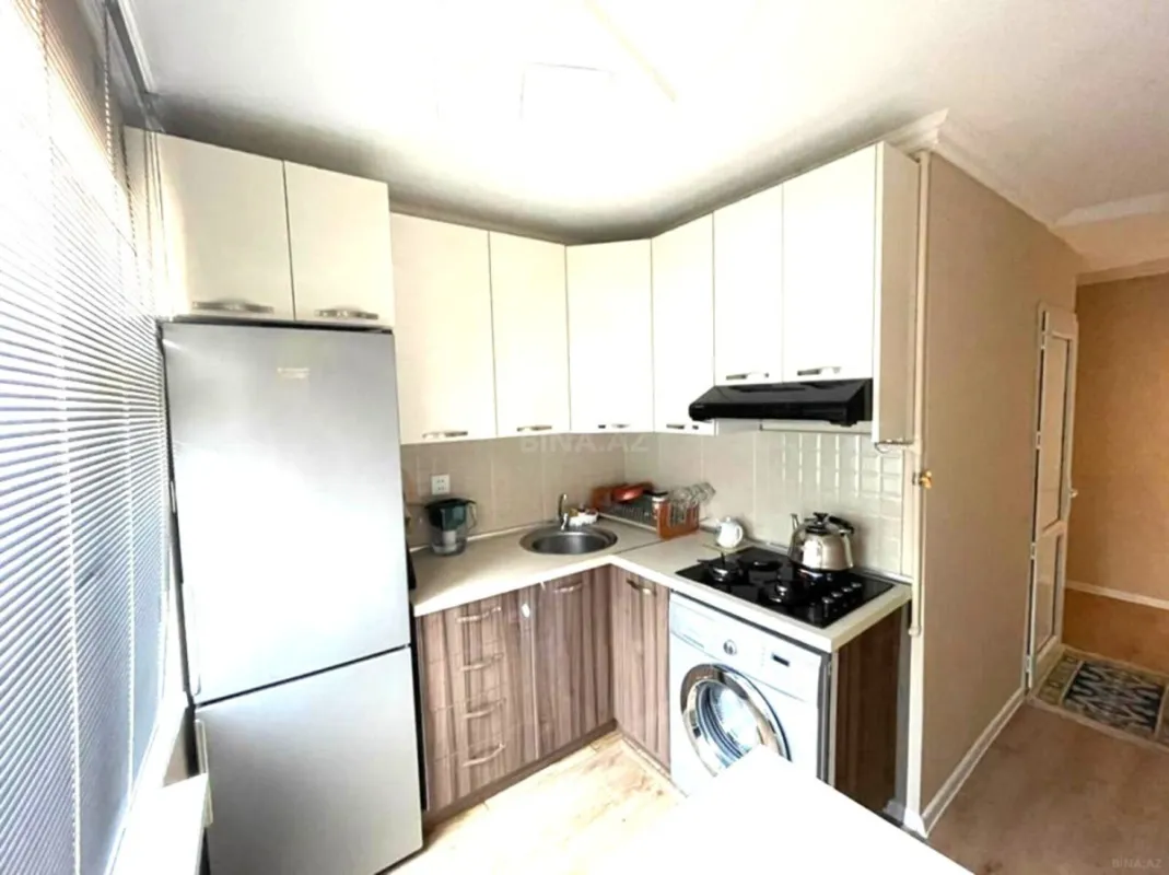 Kirayə verilir 2 otaqlı mənzil 65 m²