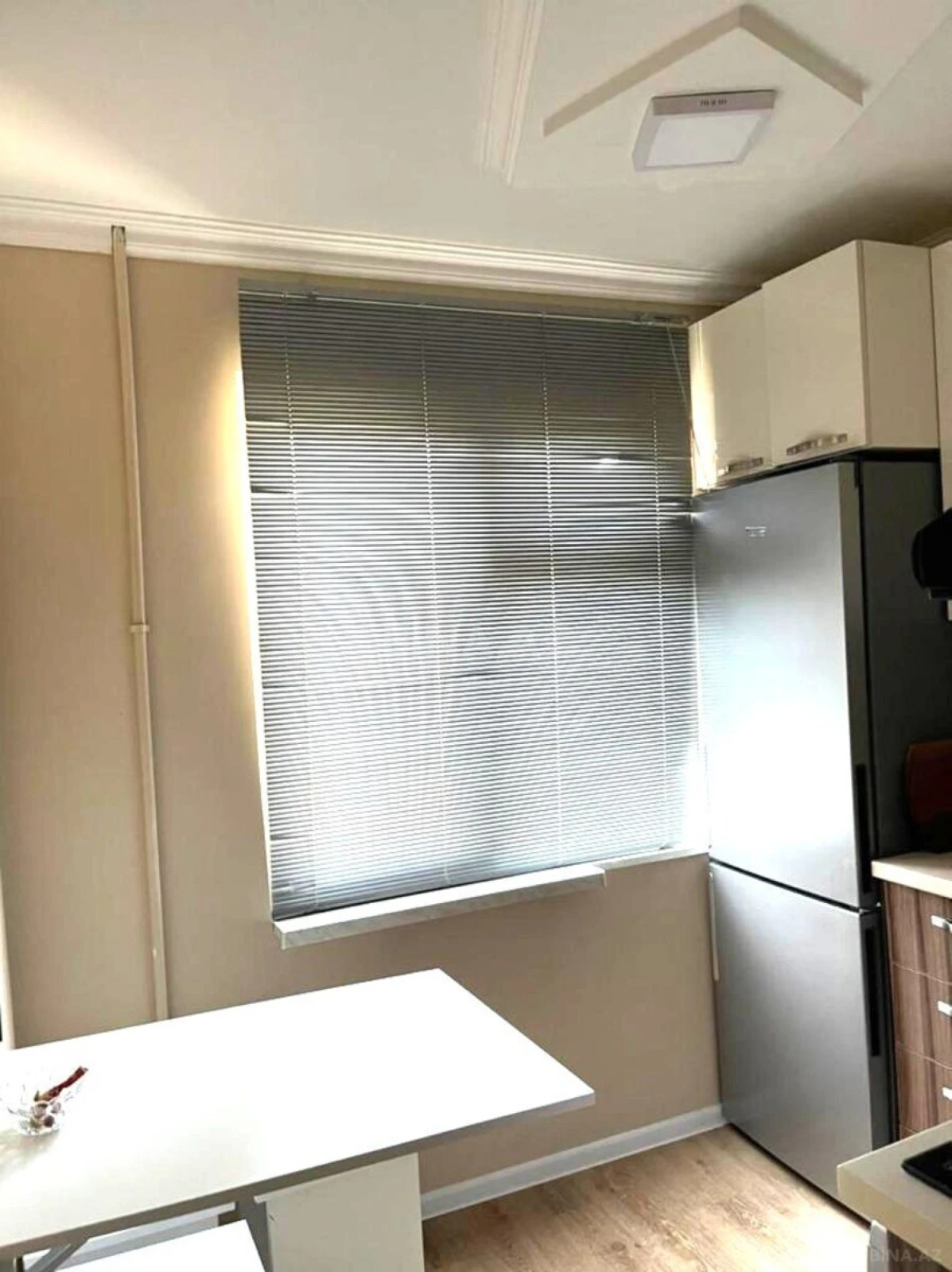 Kirayə verilir 2 otaqlı mənzil 65 m²