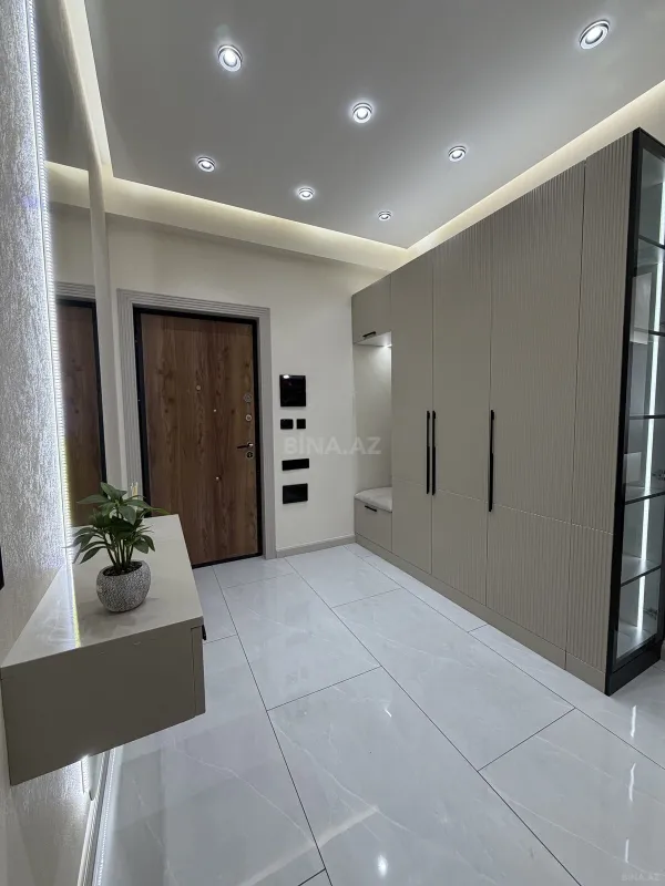 Satılır 3 otaqlı mənzil 68 m²