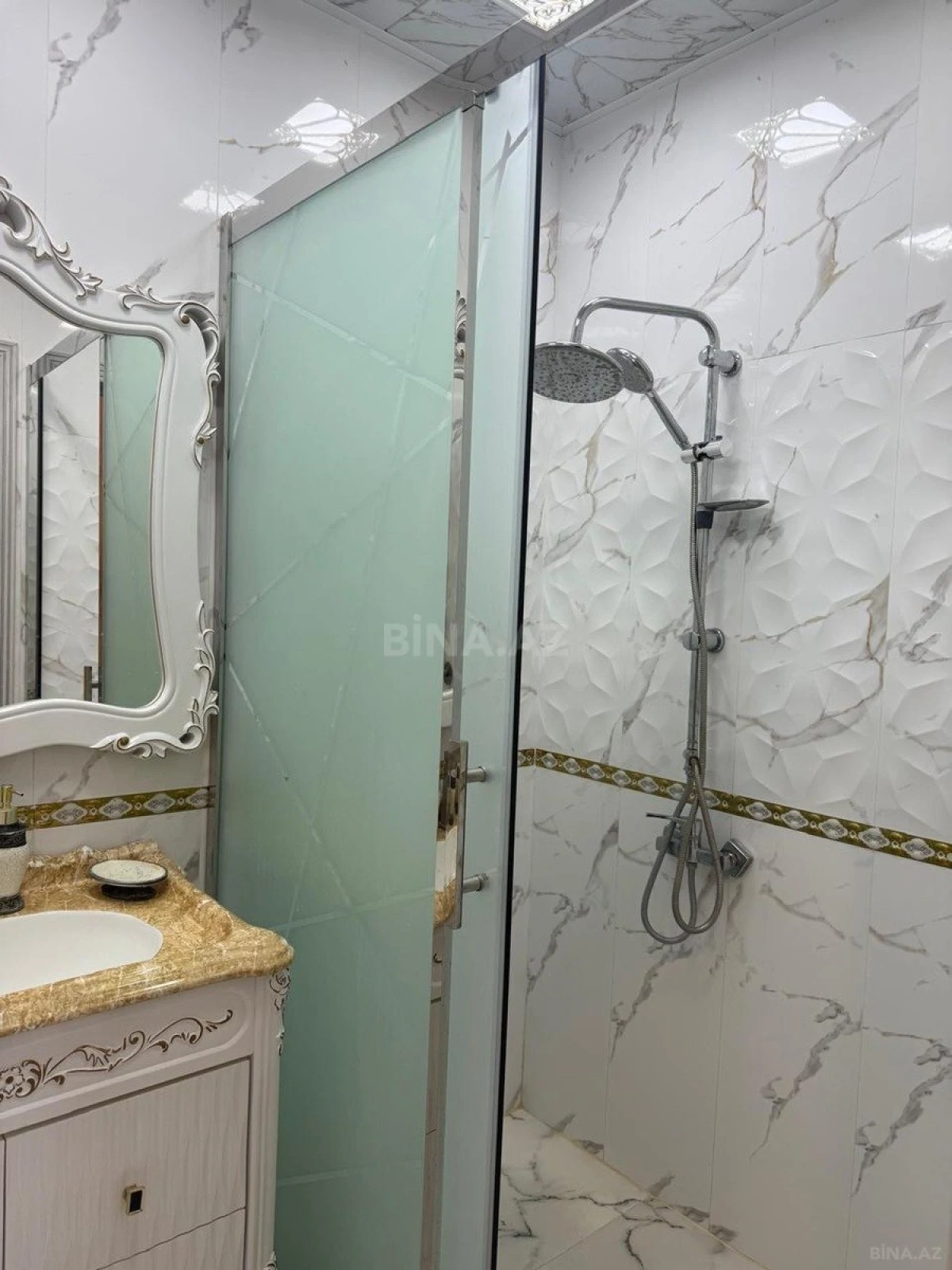 Satılır 2 otaqlı mənzil 78 m²