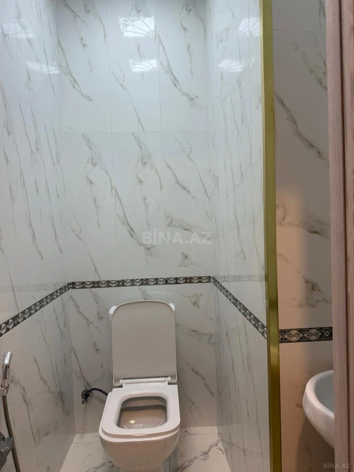 Satılır 2 otaqlı mənzil 78 m²