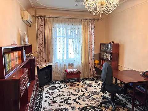 Kirayə verilir 4 otaqlı mənzil 80 m²