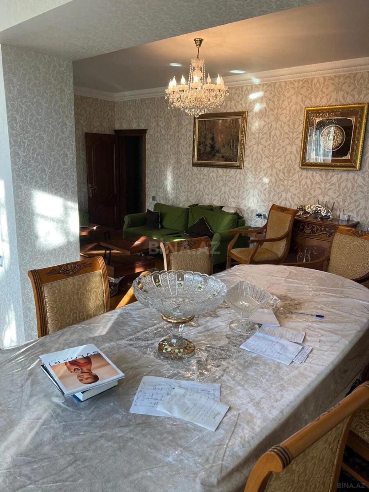 Satılır 4 otaqlı mənzil 130 m²