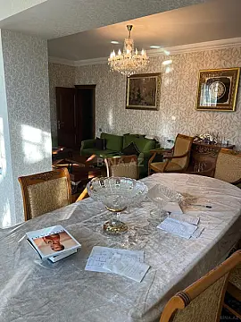 Satılır 4 otaqlı mənzil 130 m²