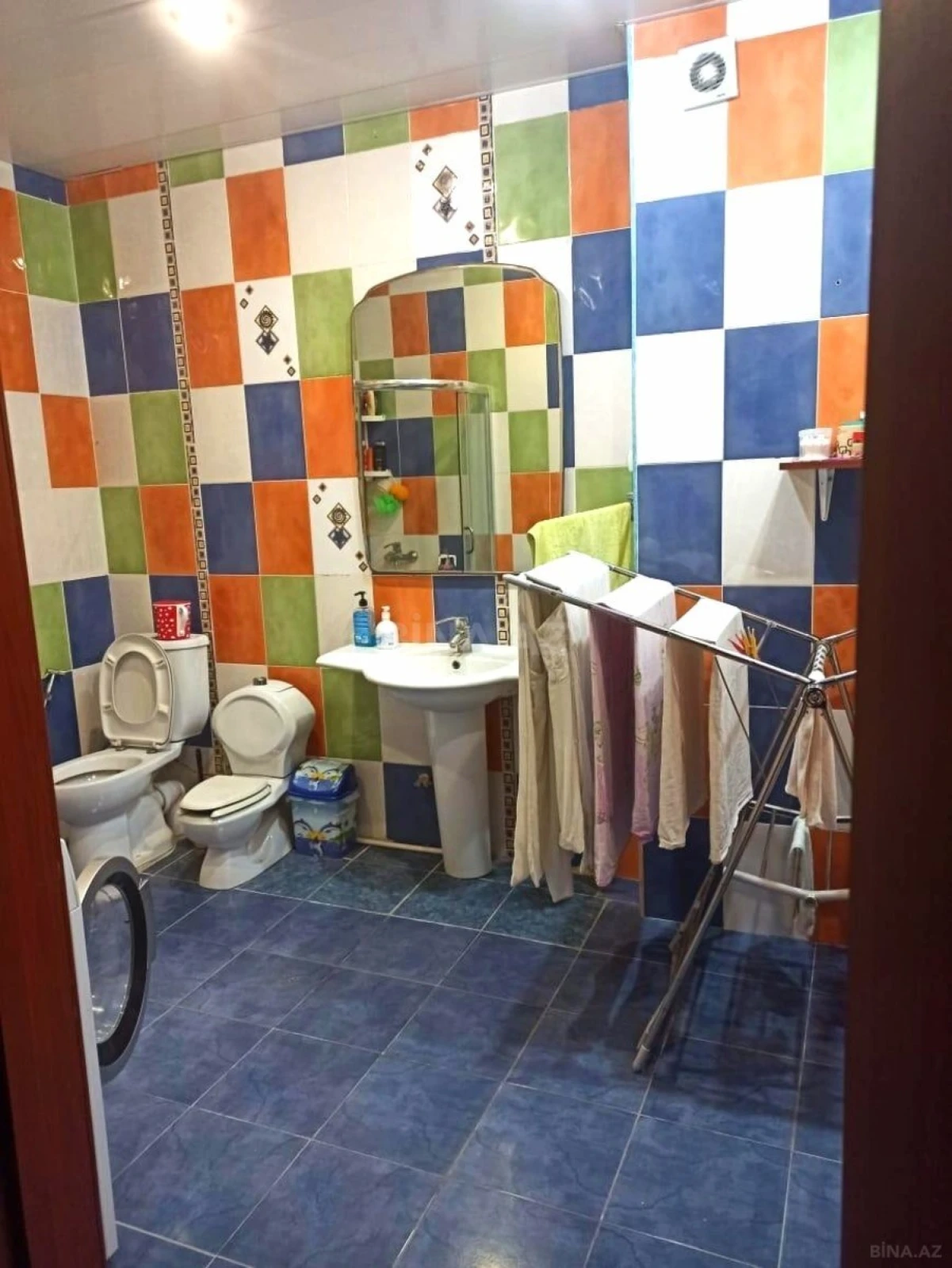 Satılır 3 otaqlı mənzil 137 m²