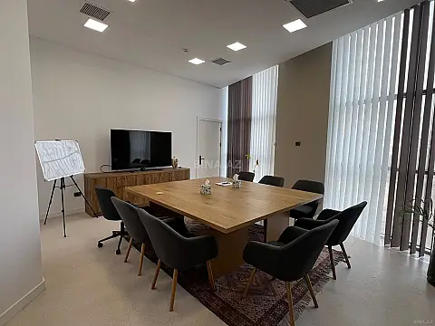 Kirayə verilir 10 otaqlı ofis 268 m²