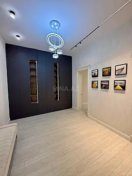 Satılır 3 otaqlı mənzil 107 m²