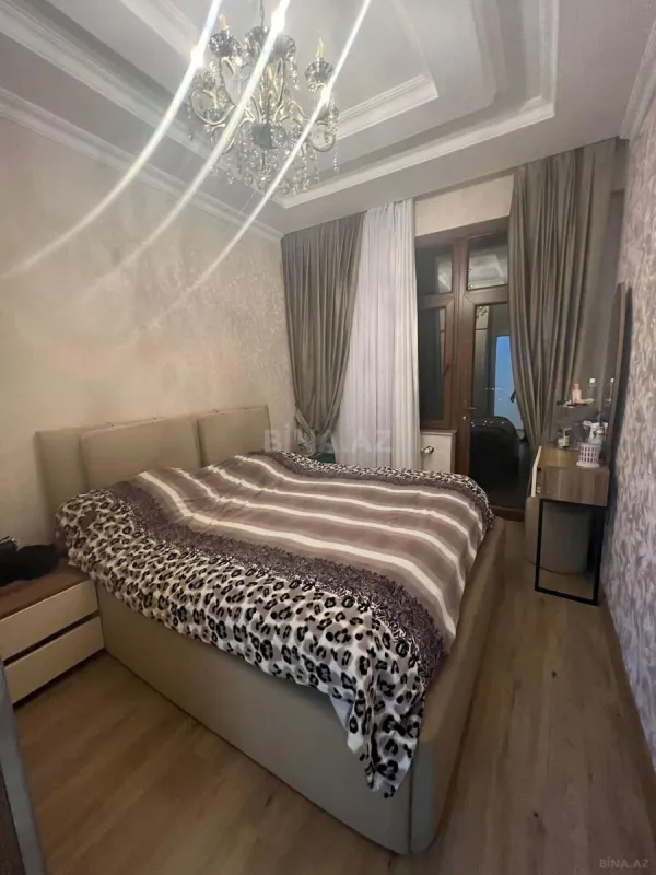 Satılır 3 otaqlı mənzil 128 m²