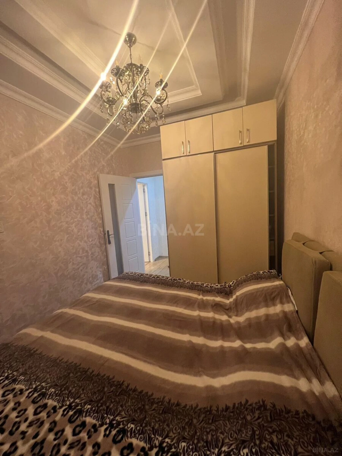Satılır 3 otaqlı mənzil 128 m²