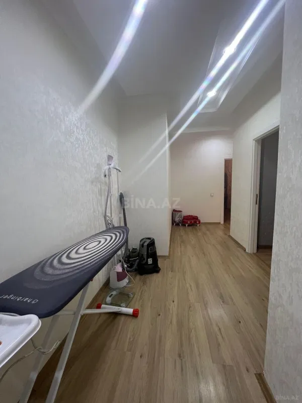 Satılır 3 otaqlı mənzil 128 m²