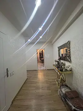 Satılır 3 otaqlı mənzil 128 m²
