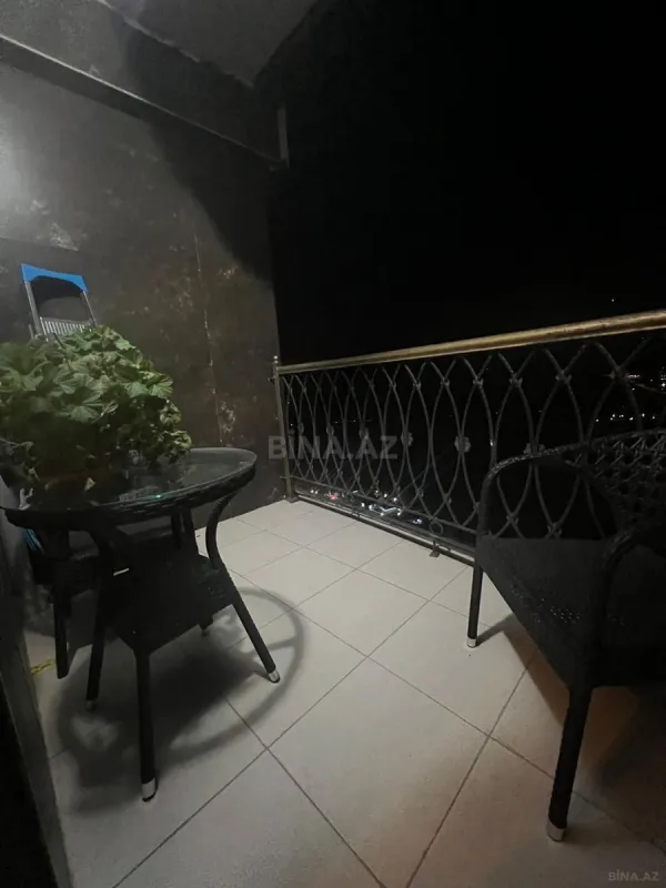 Satılır 3 otaqlı mənzil 128 m²