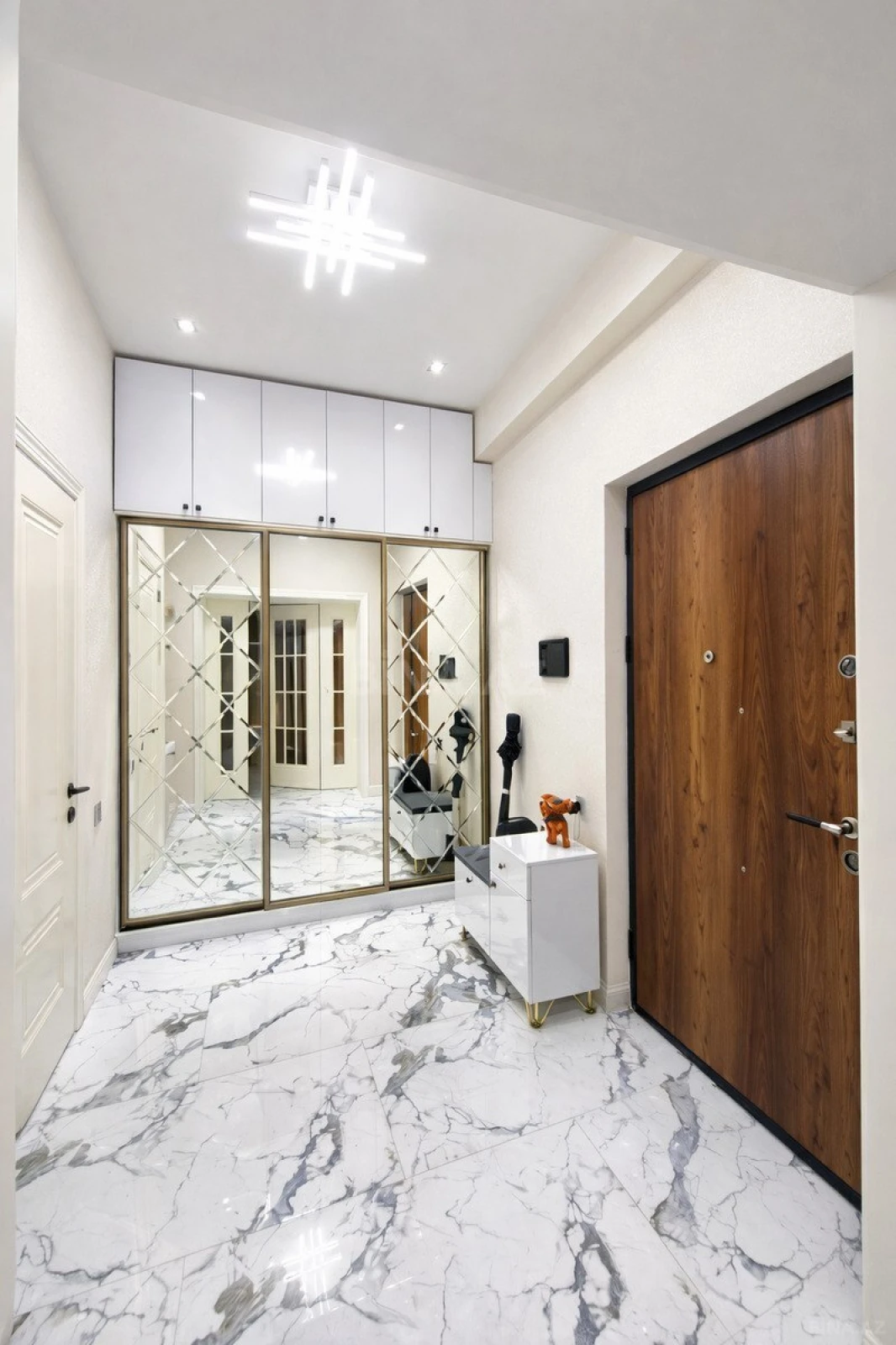 Satılır 3 otaqlı mənzil 97.2 m²