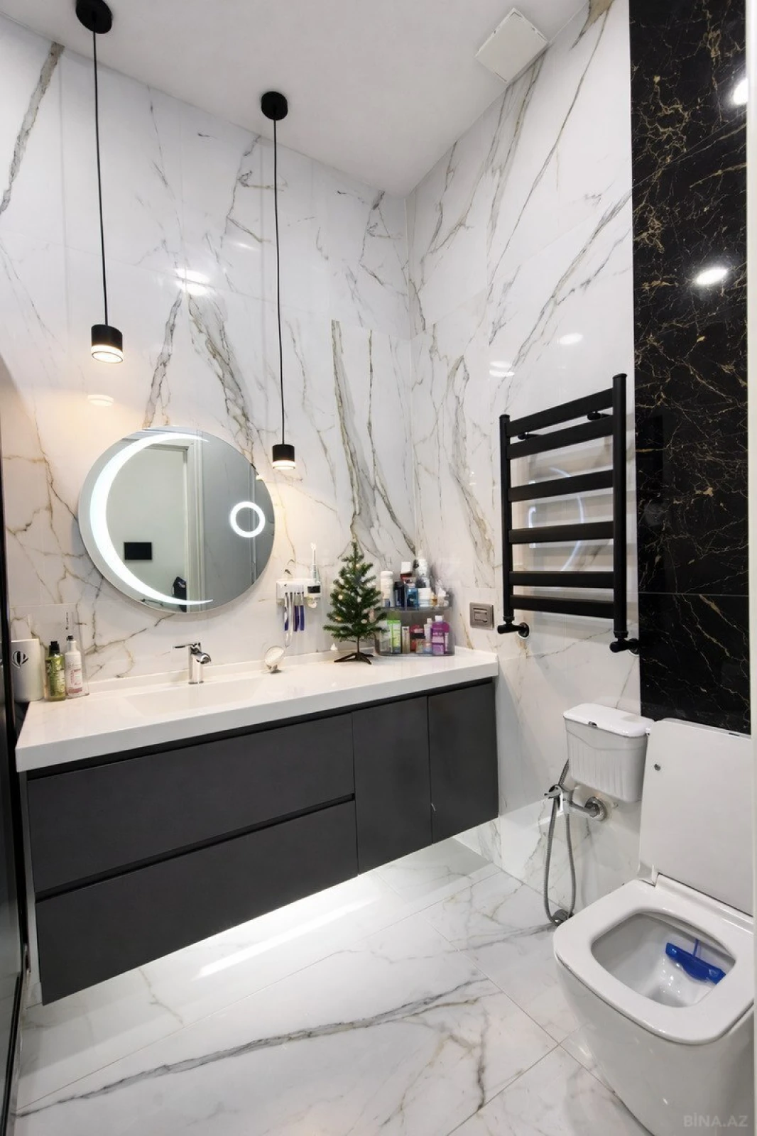 Satılır 3 otaqlı mənzil 97.2 m²