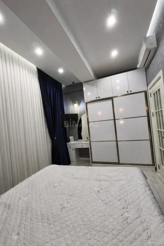 Satılır 3 otaqlı mənzil 97.2 m²