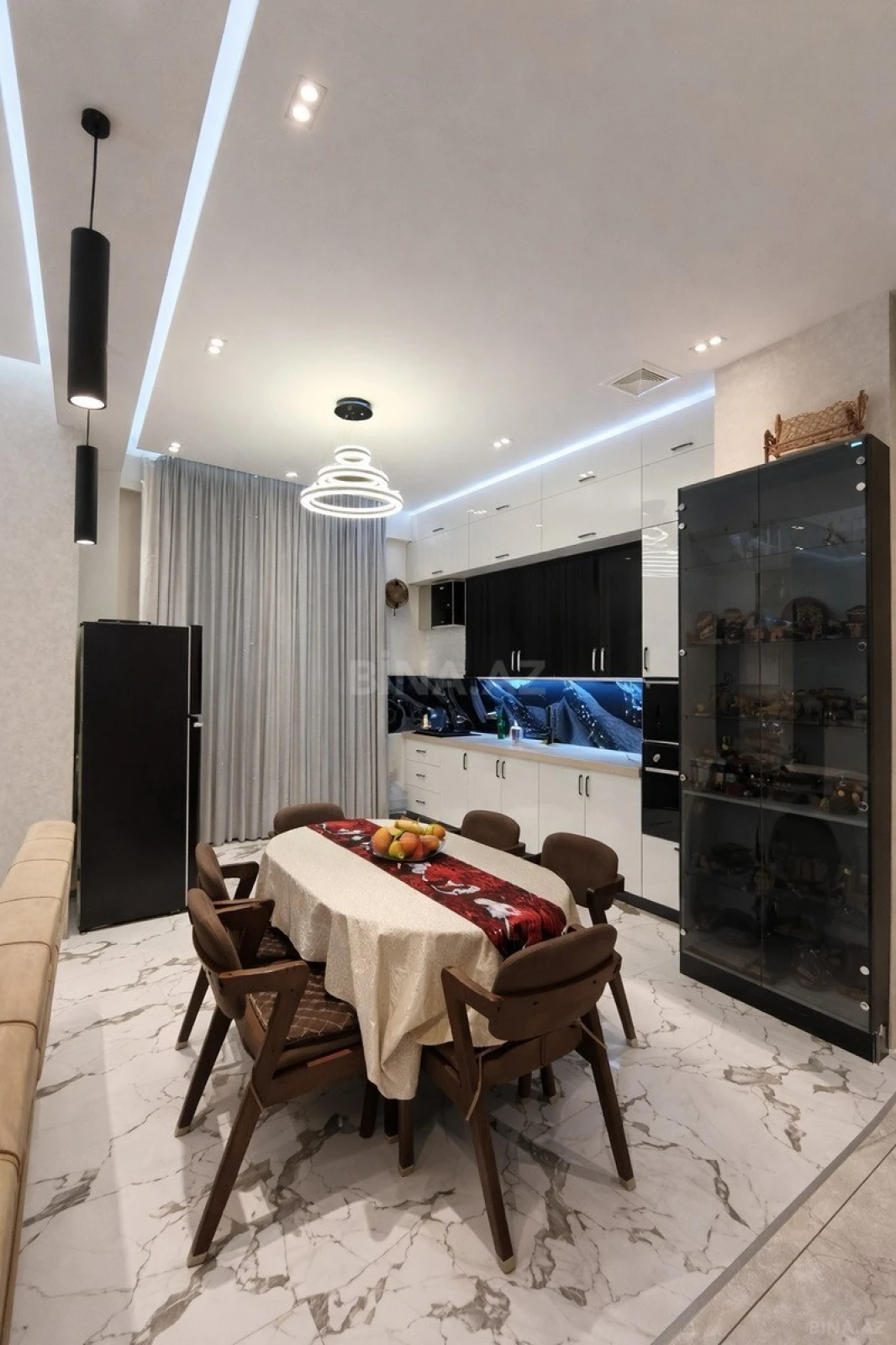 Satılır 3 otaqlı mənzil 97.2 m²