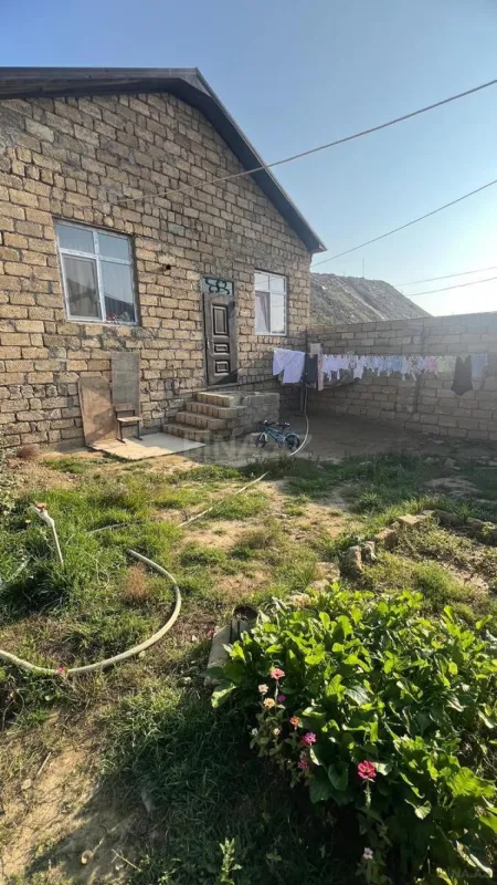 Satılır 3 otaqlı həyət evi 83 m²