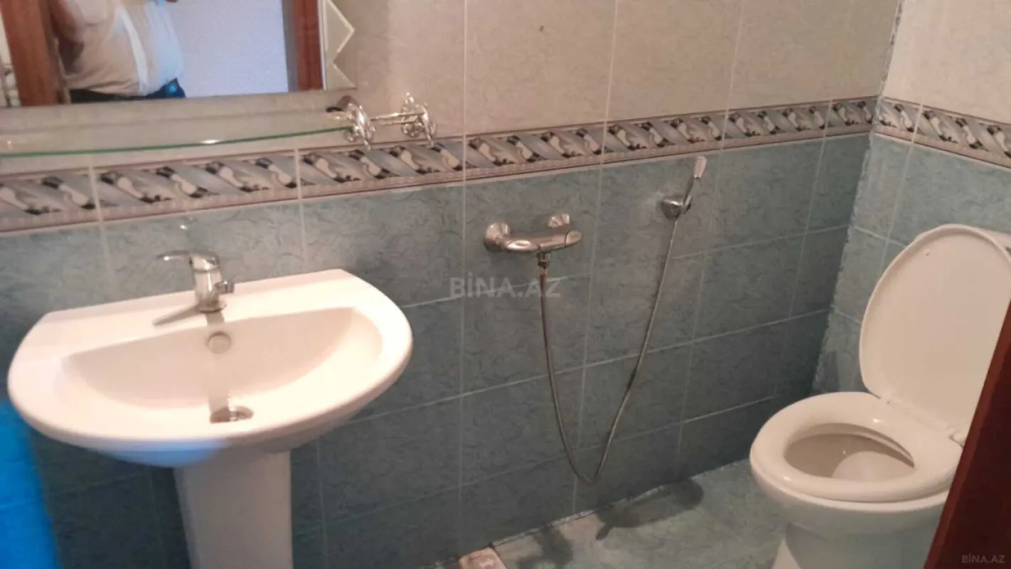 Kirayə verilir 2 otaqlı mənzil 82 m²