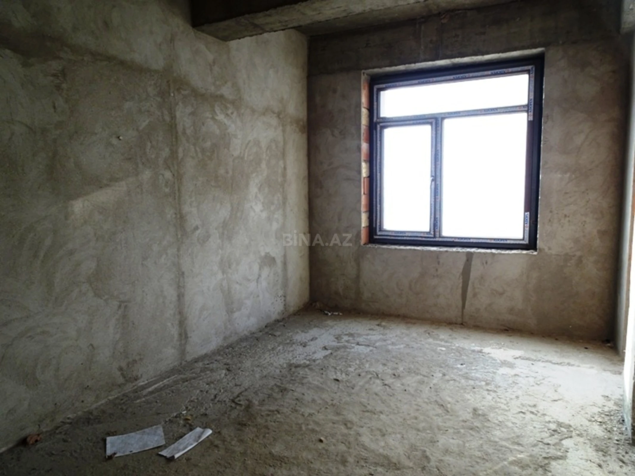 Satılır 4 otaqlı mənzil 128 m²