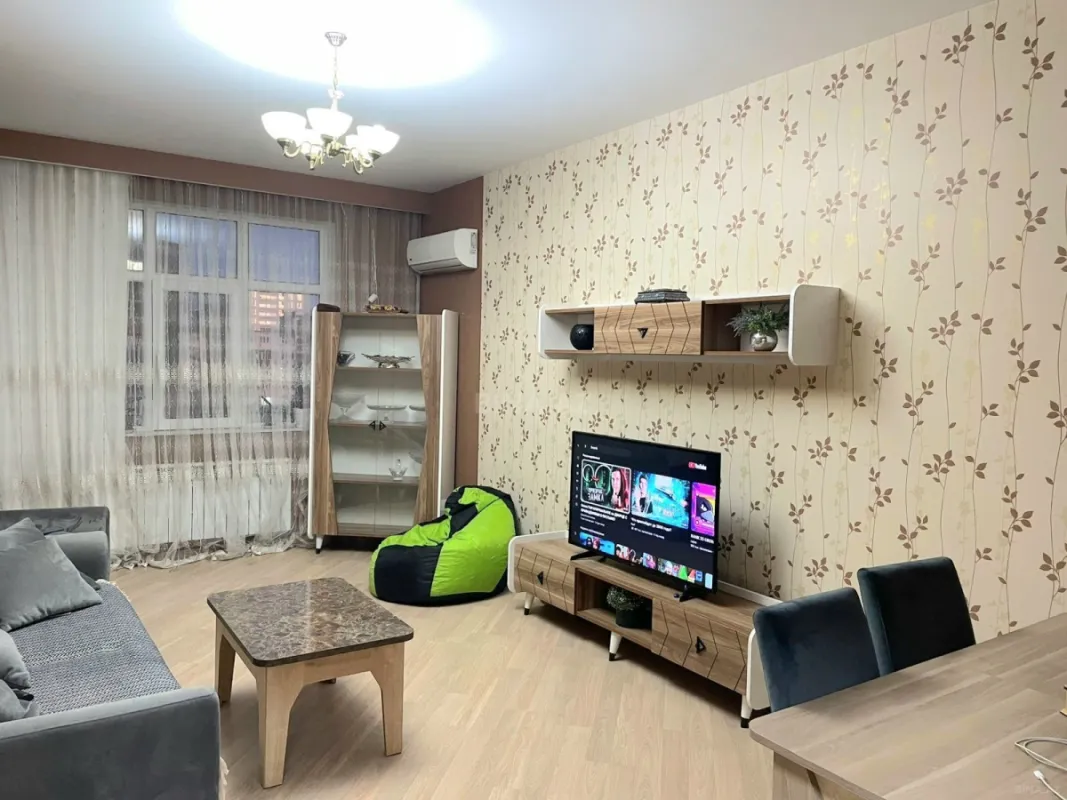Kirayə verilir 3 otaqlı mənzil 86 m²